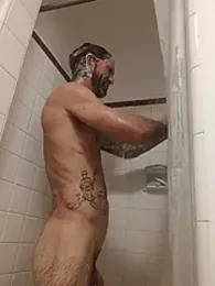 charlesb013 — Stripchat stream photo (Aug 2026)