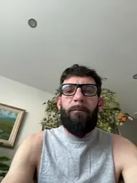 Michel_huge — 在 stripchat 直播的网络摄像头模特