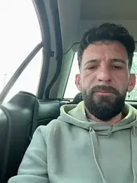 Michel_huge — 在 stripchat 直播的网络摄像头模特