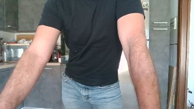 GROSSOgrossoITA — Cam4 stream photo (May 2026)