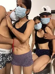 hot_janvi_ — 在 stripchat 直播的网络摄像头模特
