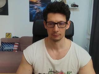 Brutus K — flirt4free