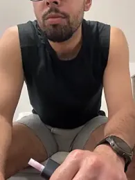 idhemo — Stripchat stream photo (Mar 2026)