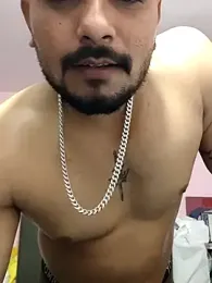 kamukhraja1 — 在 stripchat 直播的网络摄像头模特