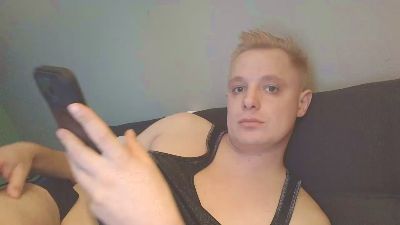 Kinkyroboy — Cam4 stream photo (Sep 2026)