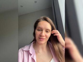 Vishka69 — 在 bongacams 直播的网络摄像头模特