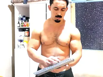 Superbigmr — Stripchat stream photo (Apr 2026)