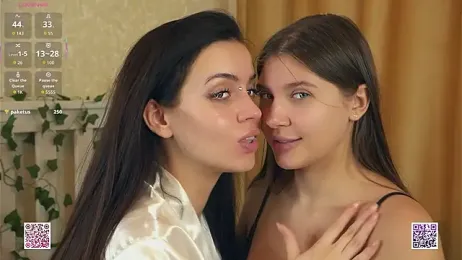 vivid_girls_vg — 在 stripchat 直播的网络摄像头模特