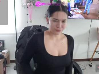 emma_johnson_ — 在 chaturbate 直播的网络摄像头模特