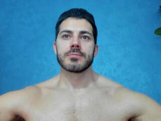 Cutler Q — 在 flirt4free 直播的网络摄像头模特