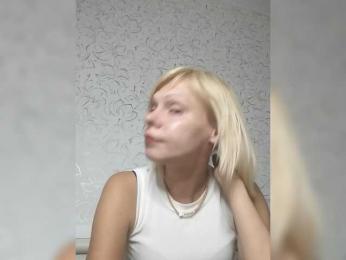 JulieSilver — Bongacams stream photo (Aug 2026)
