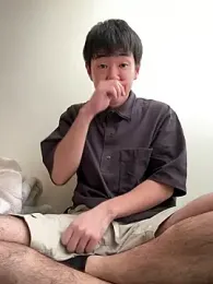 KAMESAN08 — 在 stripchat 直播的网络摄像头模特