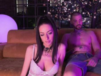 RocketRabbits — 在 bongacams 直播的网络摄像头模特