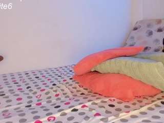 ninapetite — 在 camsoda 直播的网络摄像头模特