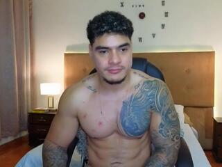 Stiven Velez — 在 flirt4free 直播的网络摄像头模特