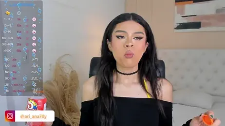 LOISE-XX — 在 stripchat 直播的网络摄像头模特