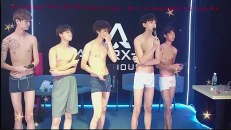 ASTRX-01 — 在 stripchat 直播的网络摄像头模特