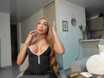 julessy_bonny — Chaturbate stream photo (Apr 2026)