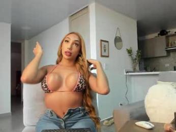 julessy_bonny — Chaturbate stream photo (Apr 2026)