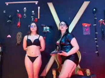 megan_chaotic — 在 chaturbate 直播的网络摄像头模特