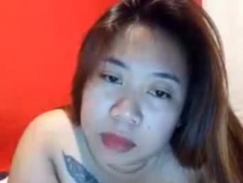 bunnyyuri — 在 chaturbate 直播的网络摄像头模特