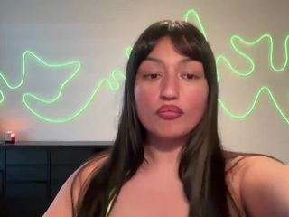 rubybabyxo — 在 camsoda 直播的网络摄像头模特