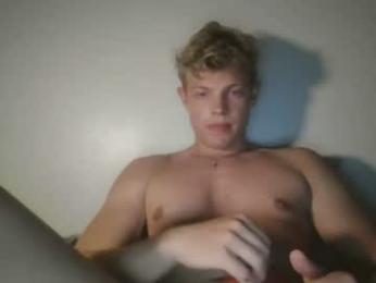 alexcoxx21 — 在 chaturbate 直播的网络摄像头模特
