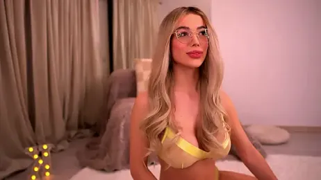 KylieJoyce — 在 stripchat 直播的网络摄像头模特