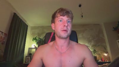 Heikhoe69 — 在 cam4 直播的网络摄像头模特