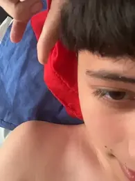 yahir1x — 在 stripchat 直播的网络摄像头模特