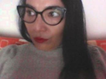 robertabarbara — 在 cam4 直播的网络摄像头模特