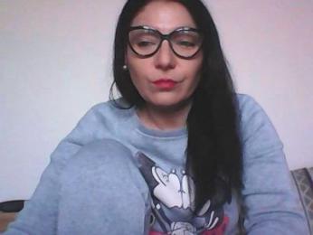 robertabarbara — 在 cam4 直播的网络摄像头模特