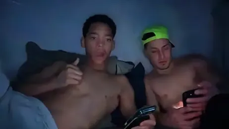 hot_shot_13 — 在 stripchat 直播的网络摄像头模特