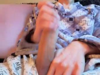 bumblubee — Chaturbate stream photo (Dec 2025)