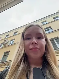 Liza_risky — 在 stripchat 直播的网络摄像头模特