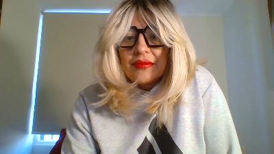 LadySuMilf — Cam4 stream photo (Aug 2026)