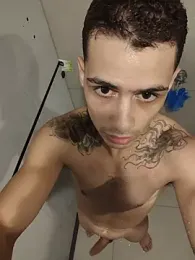 Darwim_ — Stripchat stream photo (May 2026)