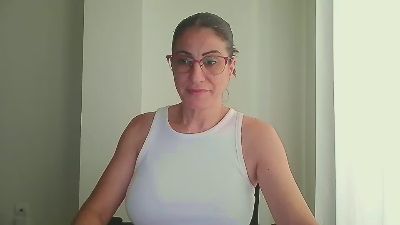 carlottas — 在 cam4 直播的网络摄像头模特