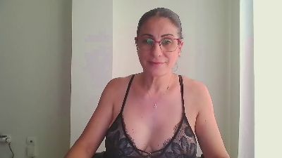 carlottas — 在 cam4 直播的网络摄像头模特