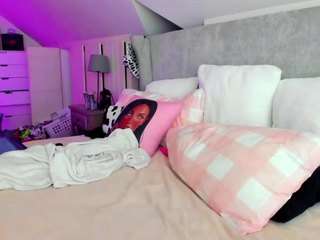 mileenakane — 在 camsoda 直播的网络摄像头模特