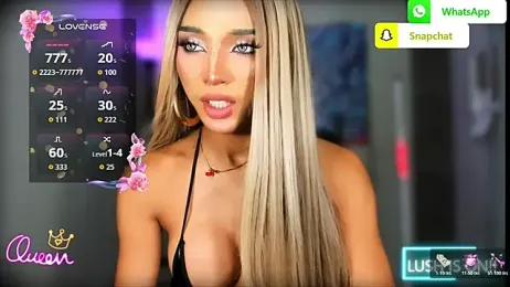 UrDominantBella — Stripchat stream photo (Jun 2026)