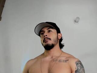 Justin Whitte — flirt4free