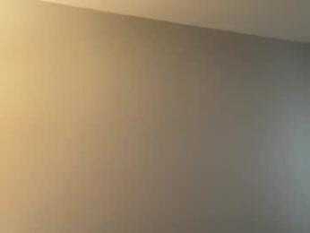 hottiewithabody101 — 在 chaturbate 直播的网络摄像头模特