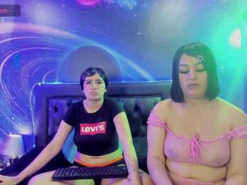 lesbian-scissorss — 在 bongacams 直播的网络摄像头模特