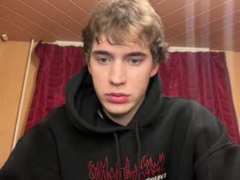 kevin_martin8 — 在 chaturbate 直播的网络摄像头模特