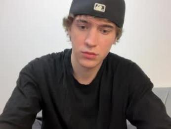 kevin_martin8 — 在 chaturbate 直播的网络摄像头模特
