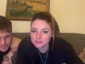 sexycouple41110 — 在 chaturbate 直播的网络摄像头模特