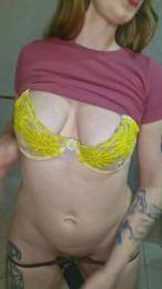 sexyy_naughty — 在 cam4 直播的网络摄像头模特