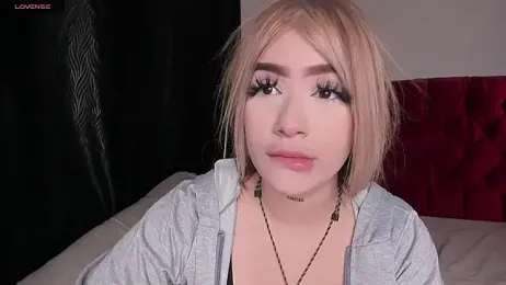 akirahattori — 在 stripchat 直播的网络摄像头模特