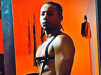 AlejoHunter — 在 livejasmin 直播的网络摄像头模特